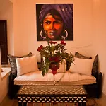 Riad Des Eaux Et Des Epices
